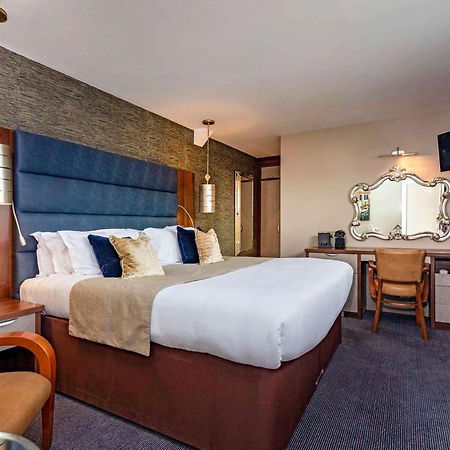 Mercure Milton Keynes Hotel Bagian luar foto