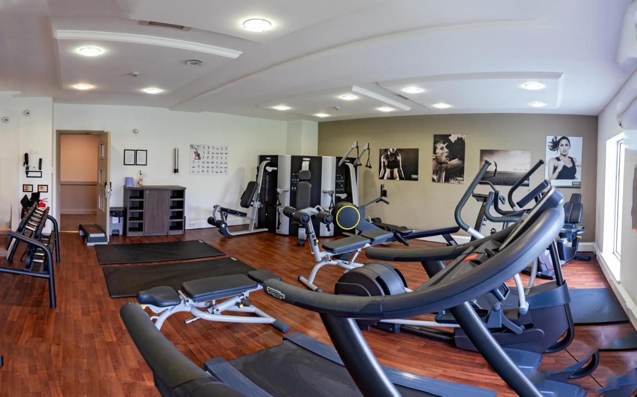 Mercure Milton Keynes Hotel Bagian luar foto