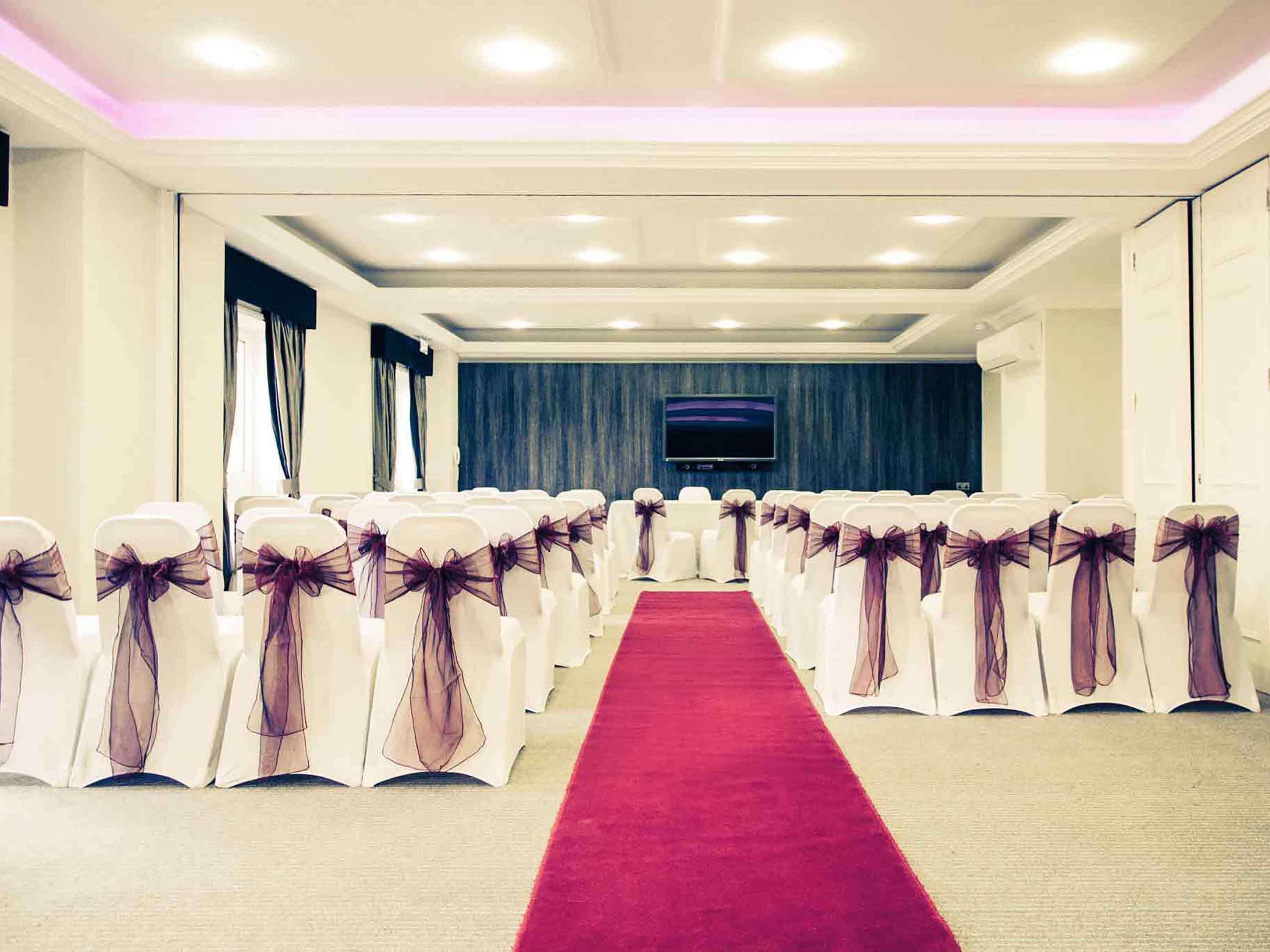 Mercure Milton Keynes Hotel Bagian luar foto