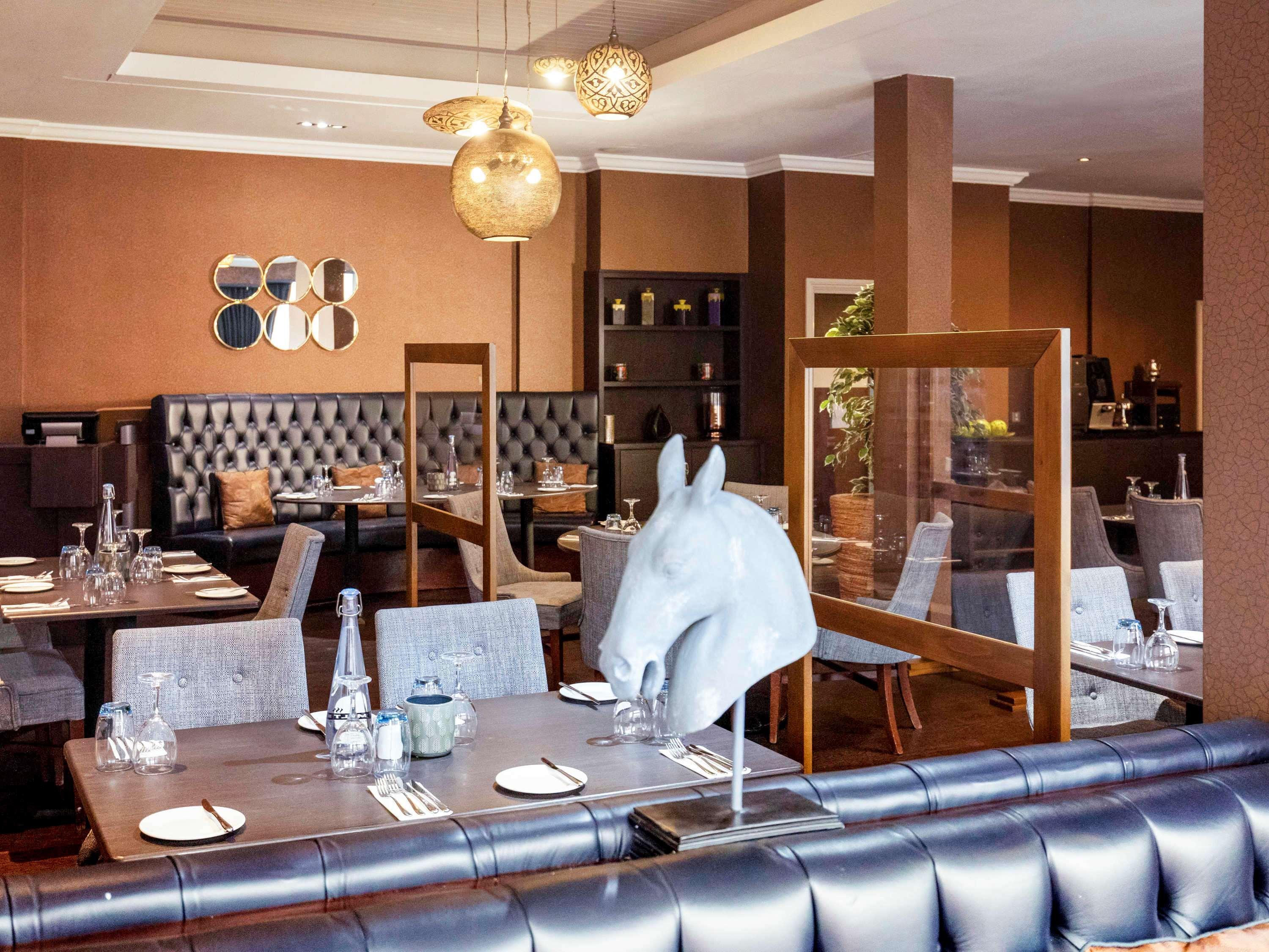Mercure Milton Keynes Hotel Bagian luar foto