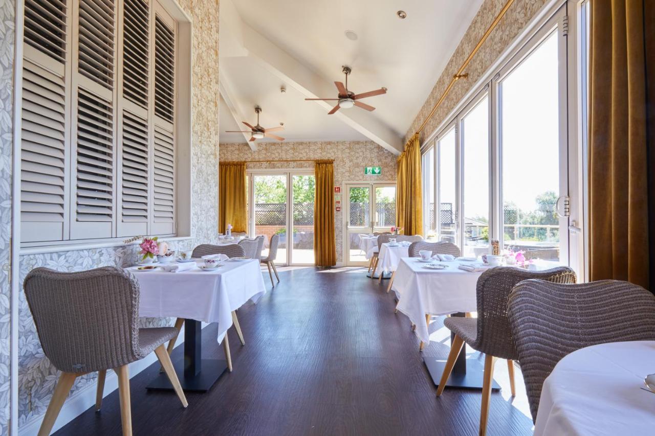Mercure Milton Keynes Hotel Bagian luar foto
